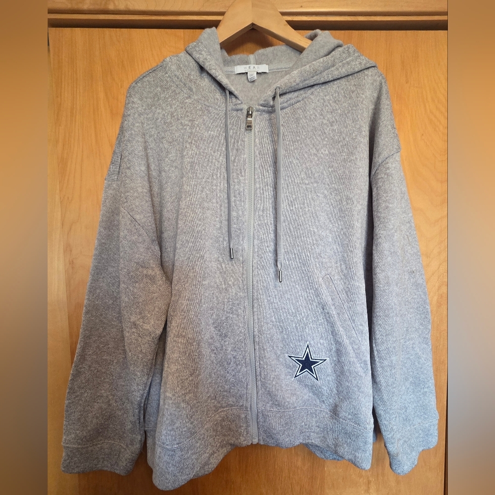 WEAR by Erin Andrews Gray Dallas Cowboys Zip-Up Hoodie